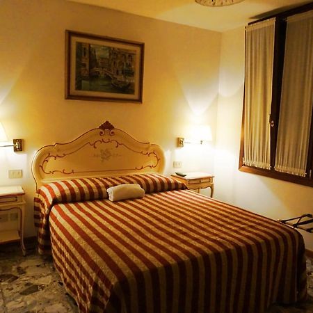 Guesthouse Al Profeta Venice Exterior photo