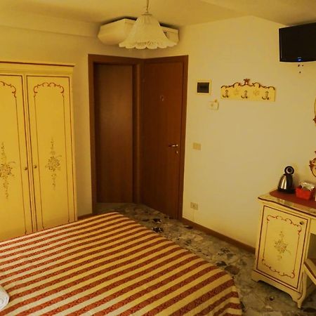Guesthouse Al Profeta Venice Exterior photo