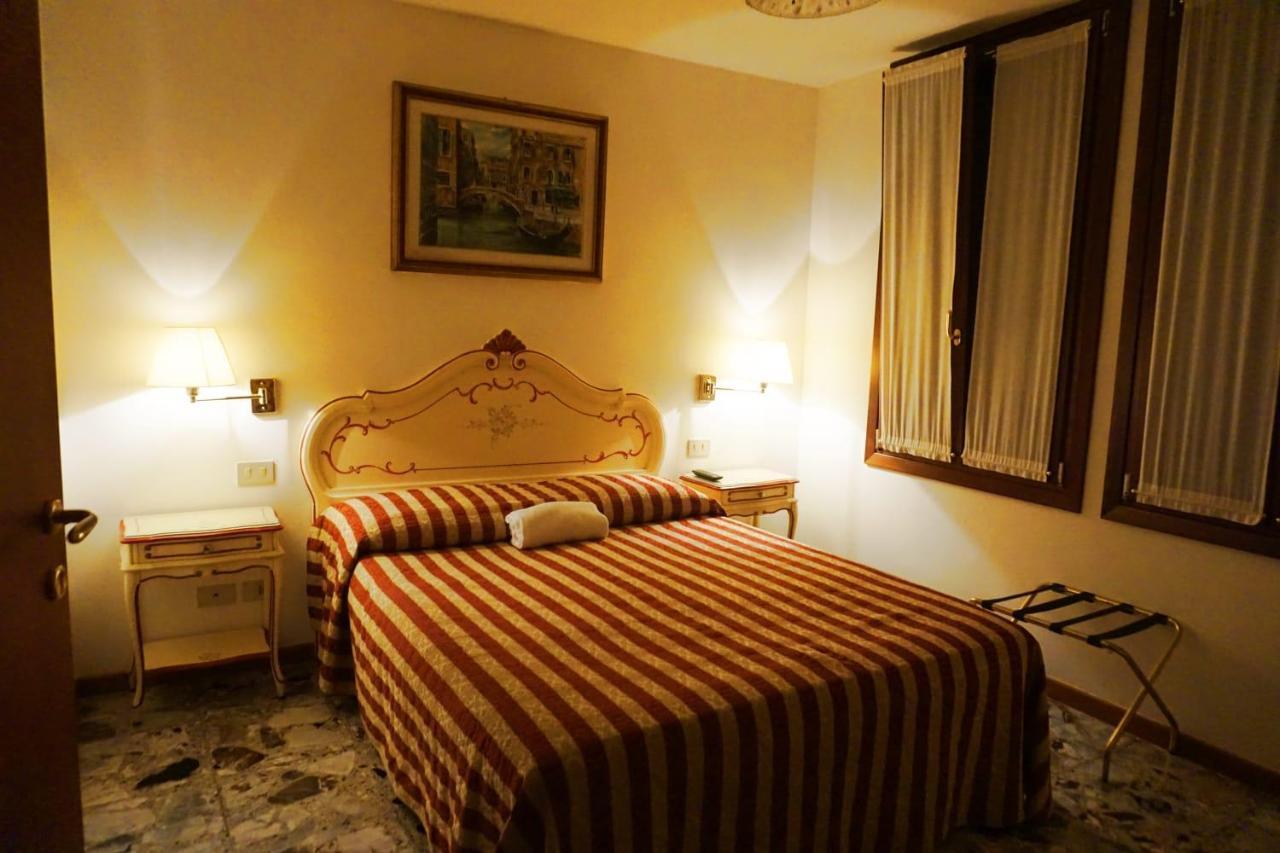 Guesthouse Al Profeta Venice Exterior photo
