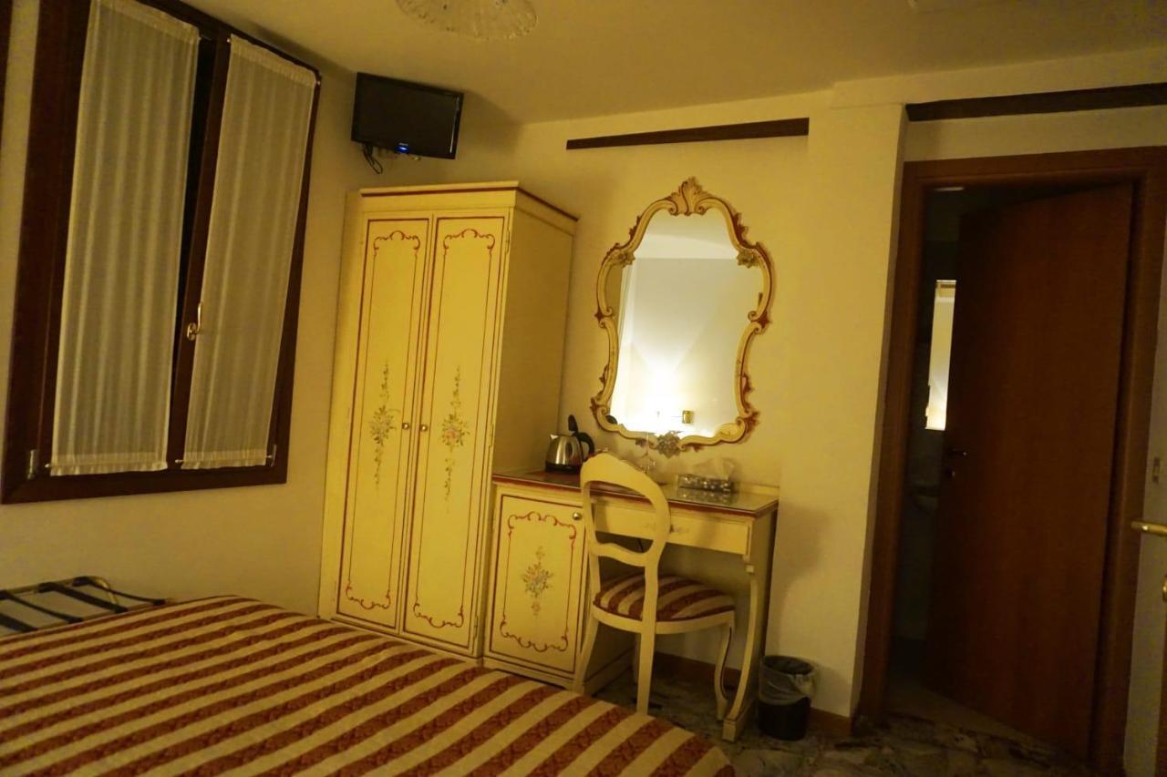 Guesthouse Al Profeta Venice Exterior photo