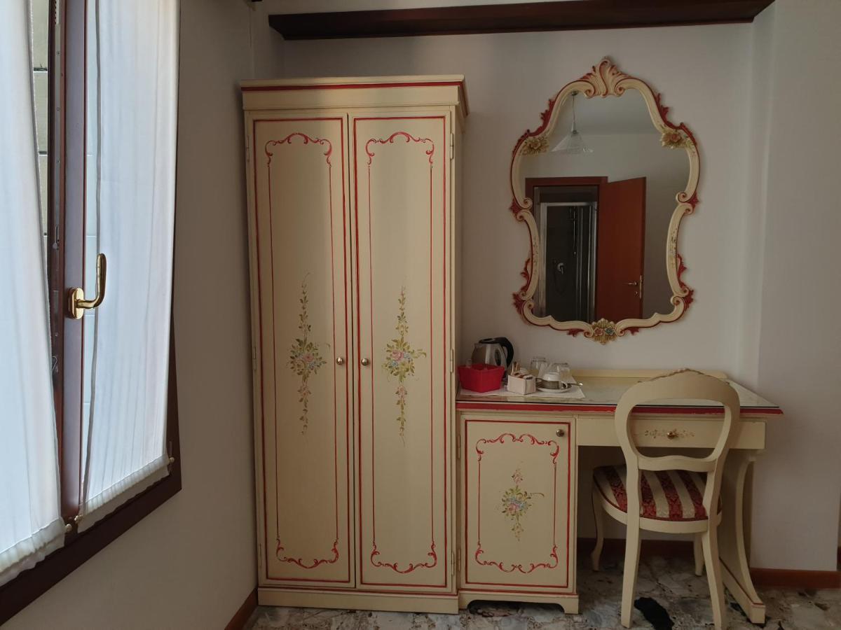 Guesthouse Al Profeta Venice Exterior photo