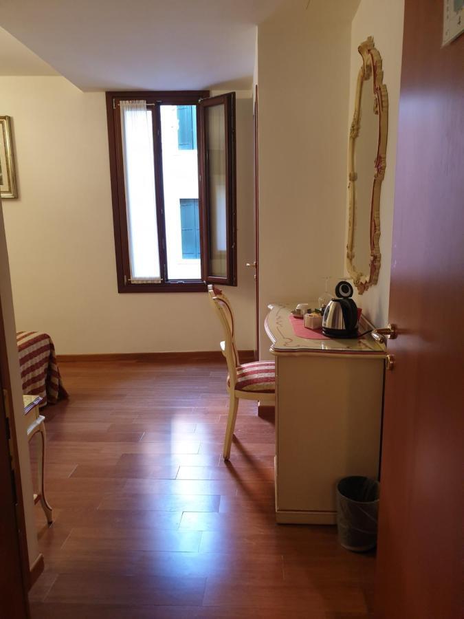 Guesthouse Al Profeta Venice Exterior photo